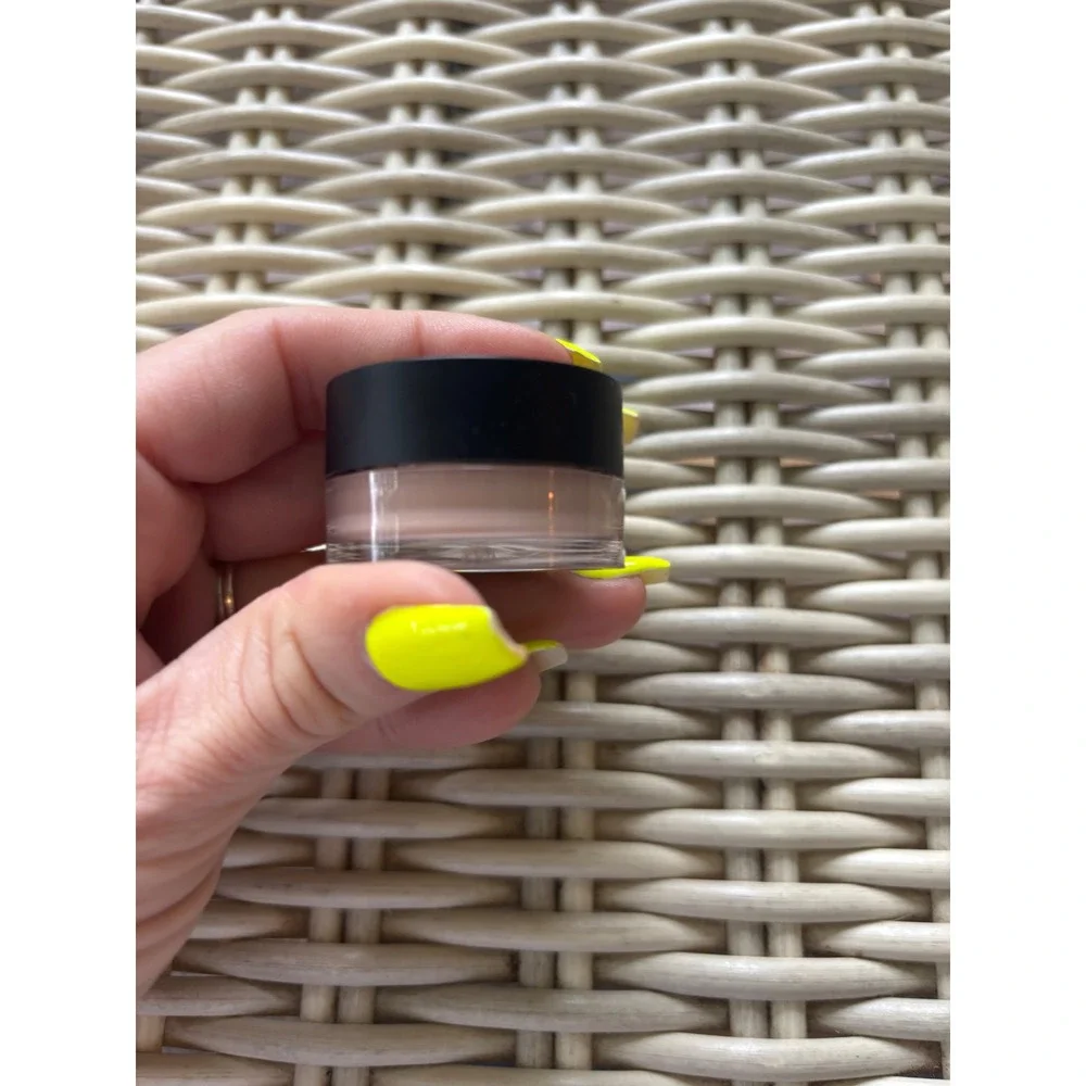NARS Soft Matte Complete Full Coverage Concealer Vanilla L2 makeup luxury